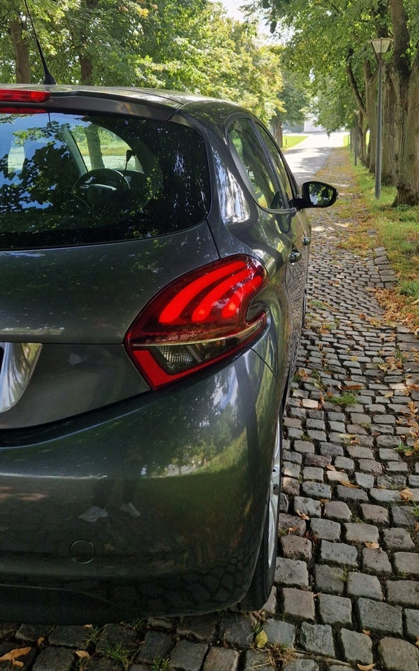 Peugeot 208 1,2 VTi 82 Active 5d