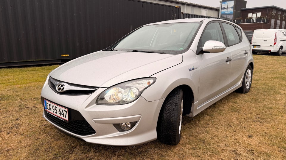 Hyundai i30 1,6 CRDi 90 Blue Drive 5d