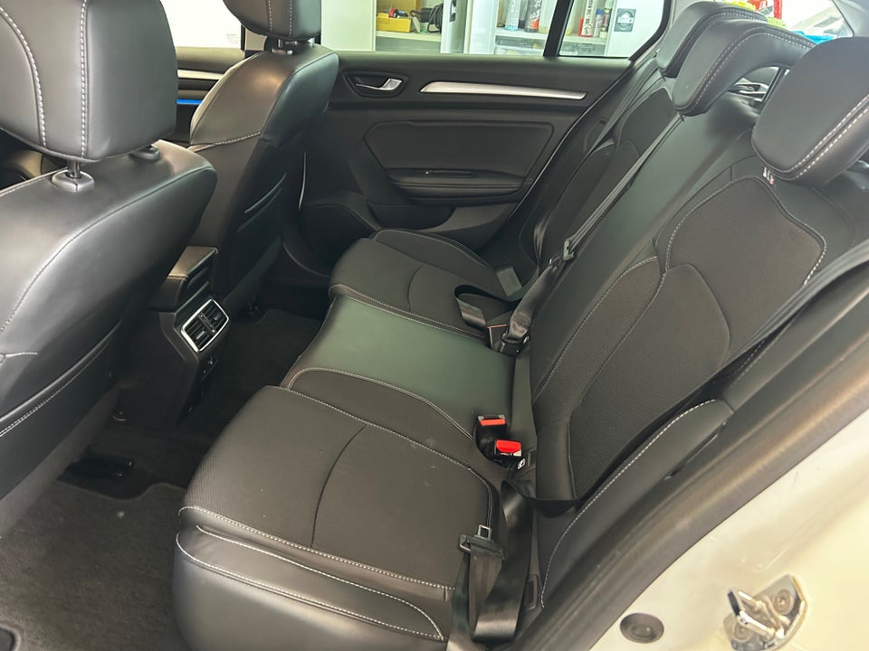 Renault Megane IV 1,6 E-Tech Intens Sport Tourer 5d