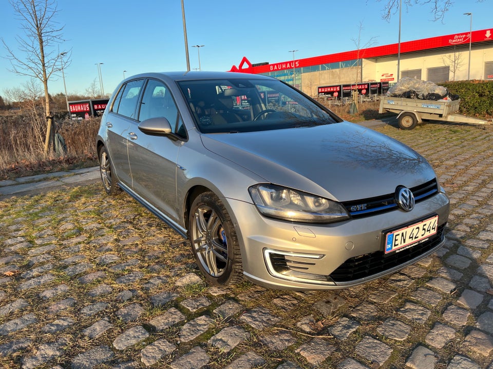 VW Golf VII 1,4 GTE DSG 5d