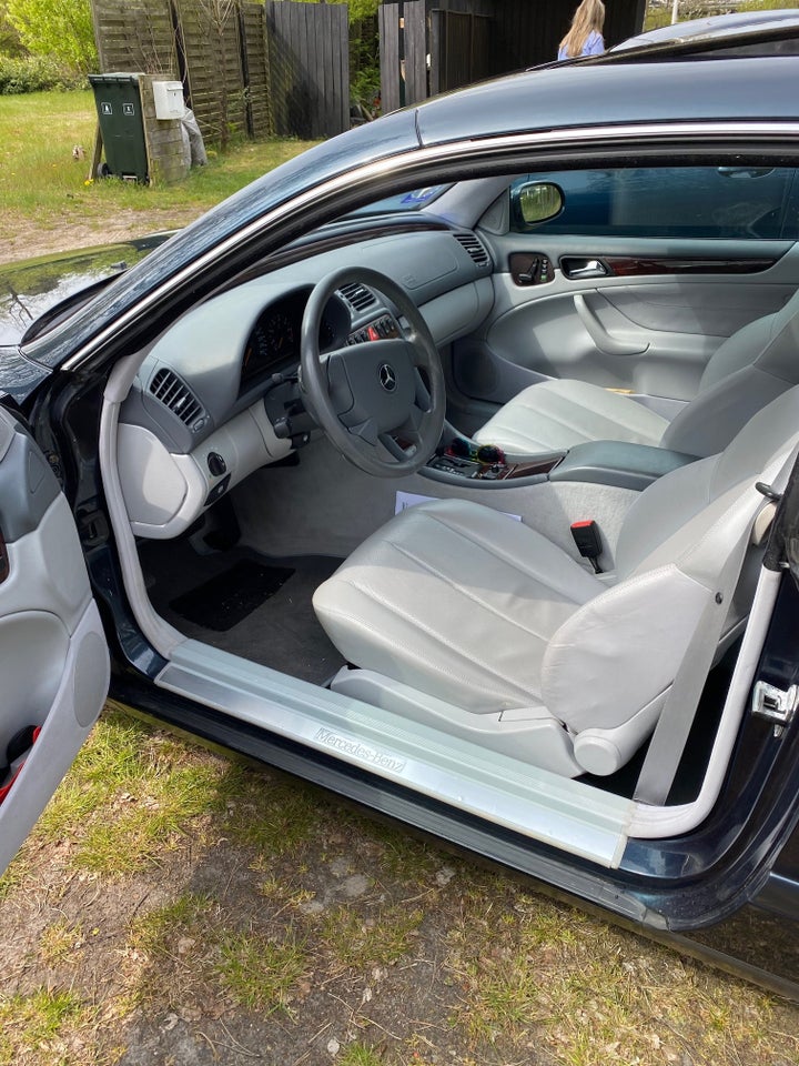Mercedes CLK320 3,2 Elegance aut. 2d