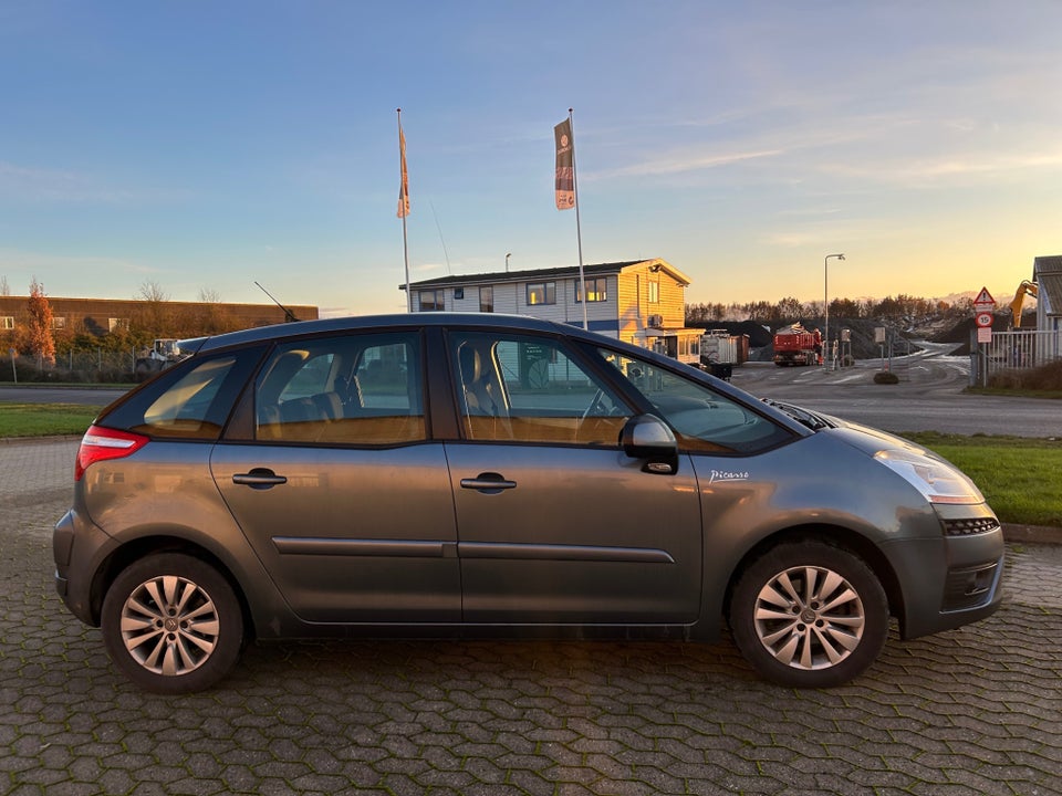 Citroën C4 Picasso 1,6 HDi 110 E6G 5d