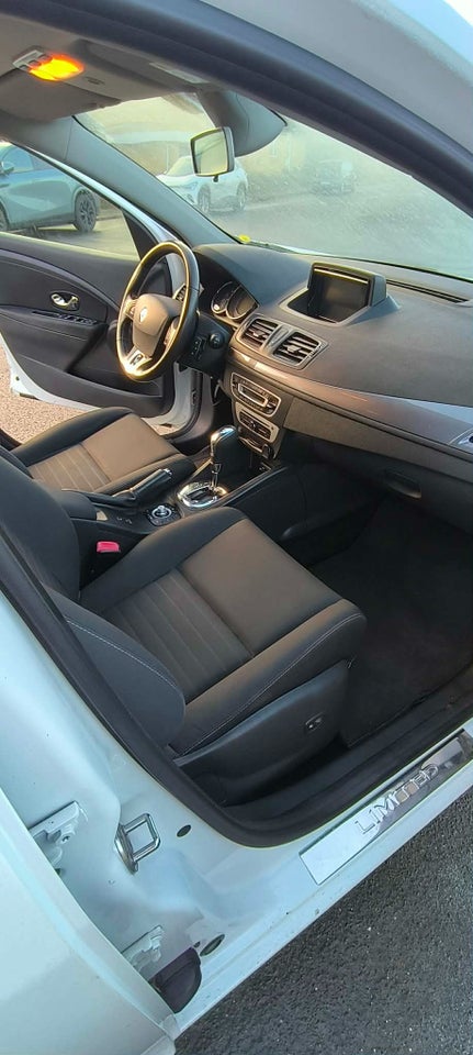 Renault Megane III 1,5 dCi 110 Limited Edition Sport Tourer EDC 5d