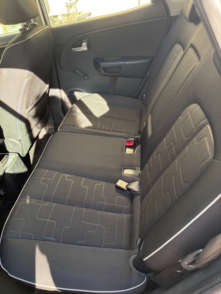 Kia Venga 1,4 CVVT 5d