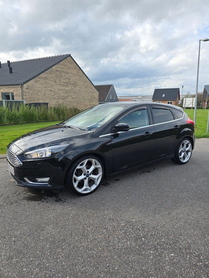 Ford Focus 1,0 SCTi 125 Titanium 5d