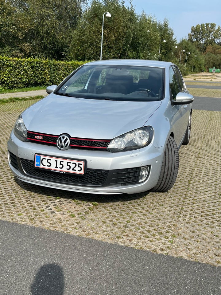 VW Golf VI 2,0 GTi DSG 5d