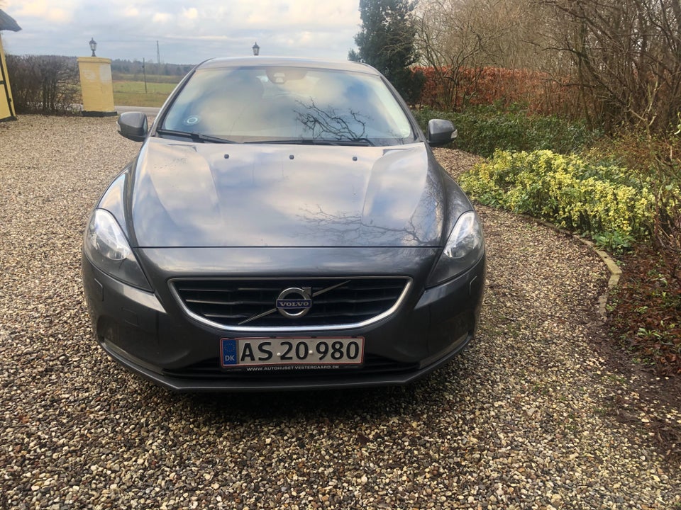 Volvo V40 2,0 D3 150 Kinetic 5d