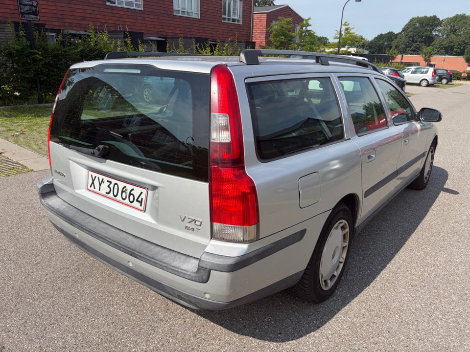 Volvo V70 2,4 T 200 aut. 5d