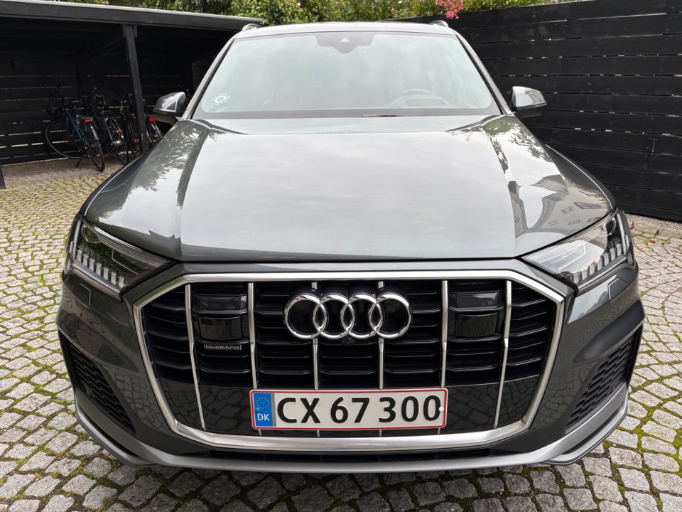 Audi Q7 55 TFSi e S-line quattro Tiptr. 5d