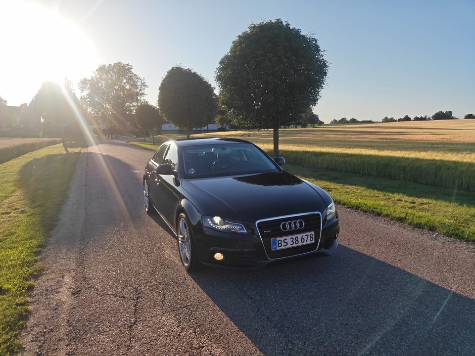 Audi A4 3,2 FSi quattro 4d