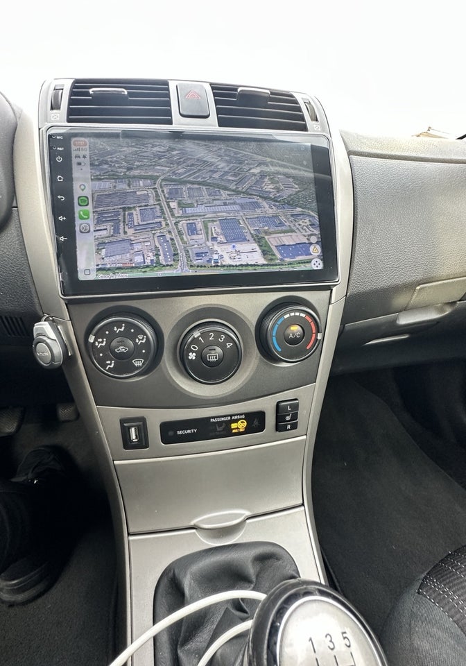 Toyota Corolla 1,6 Luna 4d