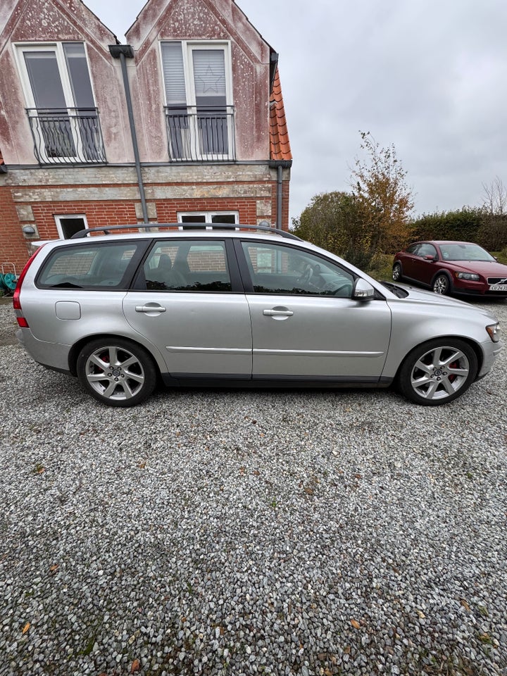 Volvo V50 2,5 T5 Momentum 5d