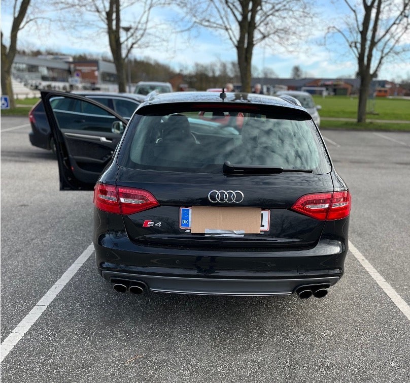 Audi S4 3,0 TFSi Avant quattro S-tr. 5d