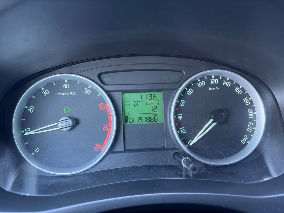 Skoda Fabia 1,2 12V Ambiente 5d