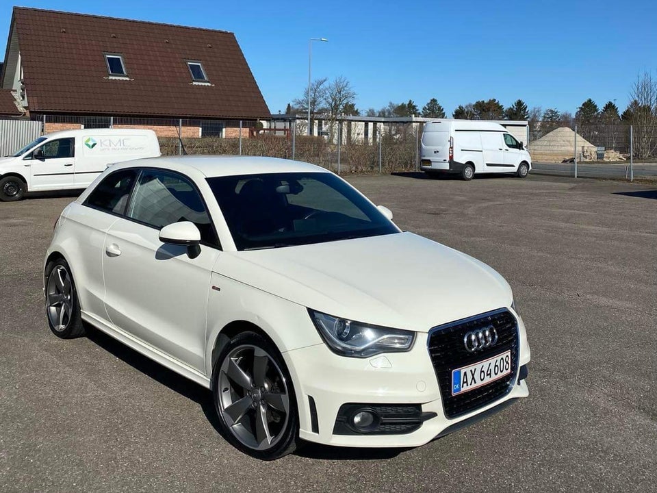 Audi A1 1,4 TFSi 185 Ambition S-line S-tr. 3d