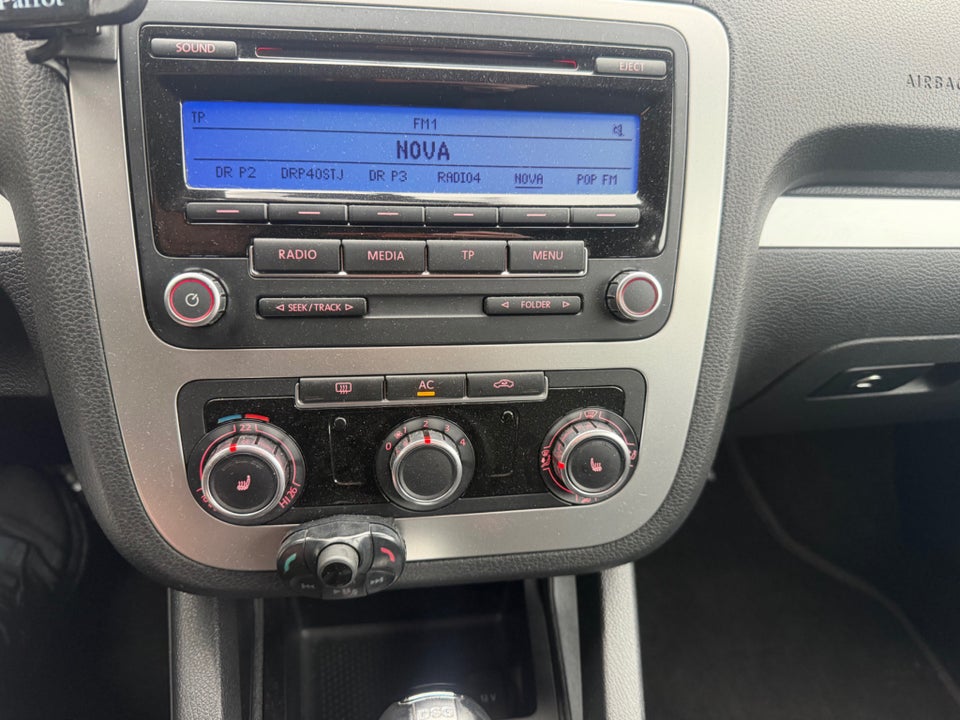 VW Scirocco 2,0 TDi 140 Sport DSG 3d