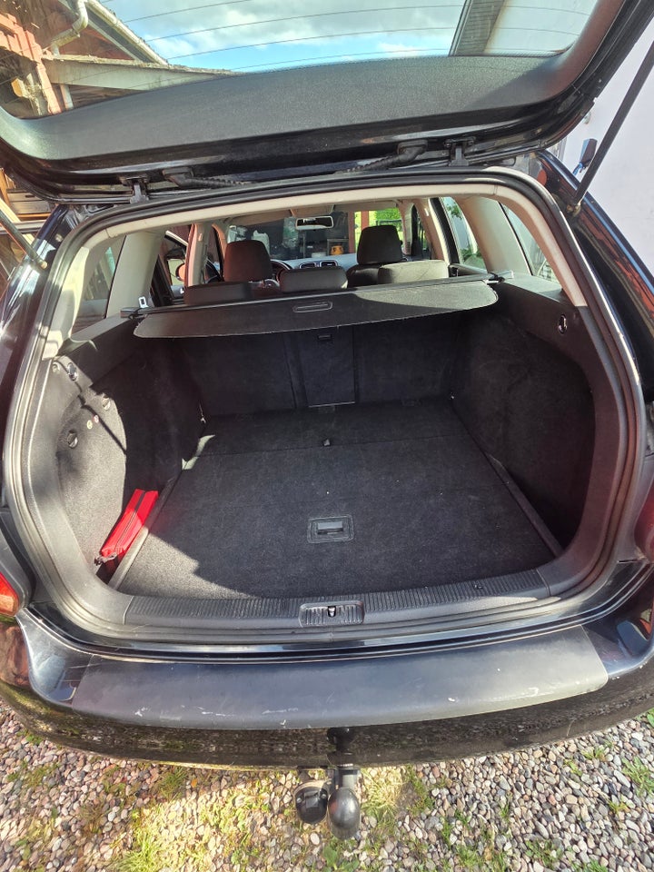 VW Golf VI 1,4 TSi 122 Trendline Variant 5d