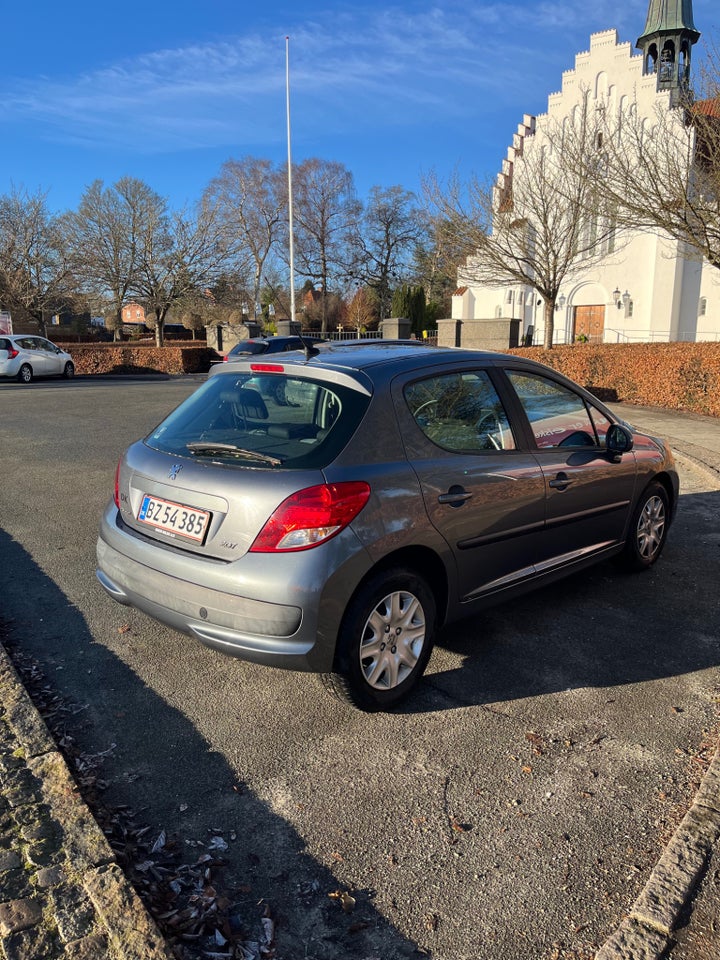 Peugeot 207 1,4 HDi 68 5d