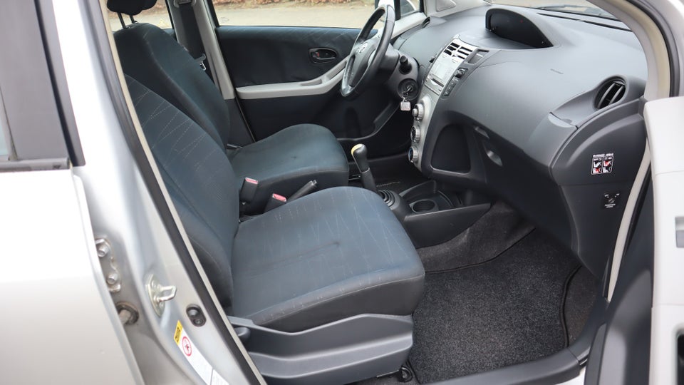 Toyota Yaris 1,3 Luna 5d