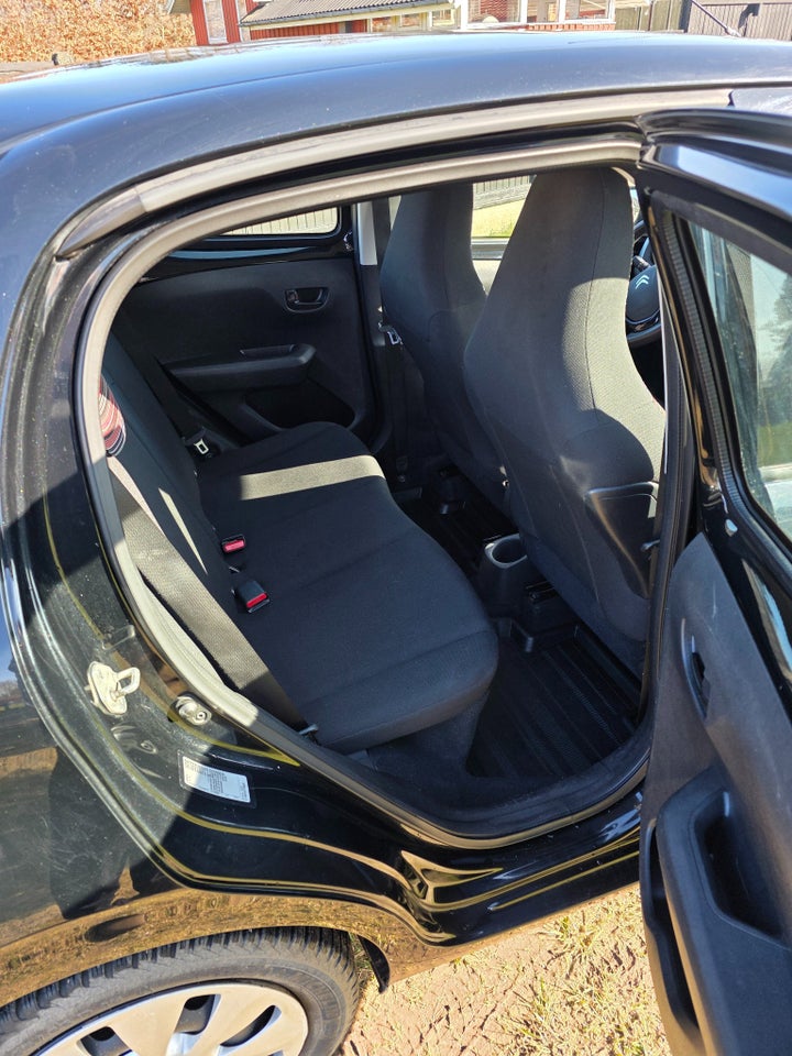 Citroën C1 1,2 PureTech Iconic 5d