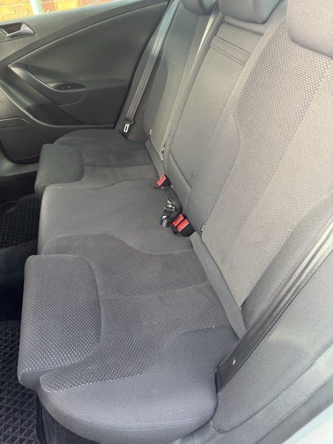 VW Passat 2,0 TDi 140 Trendline DSG 4d