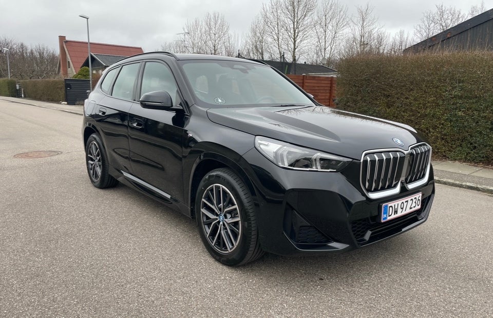 BMW iX1 xDrive30 Fully Charged M-Sport 5d