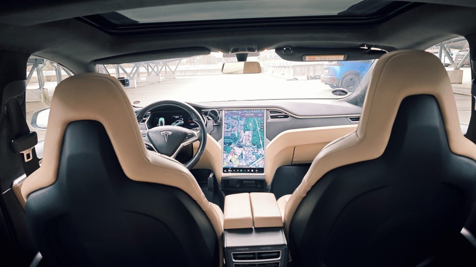 Tesla Model S 90D 5d