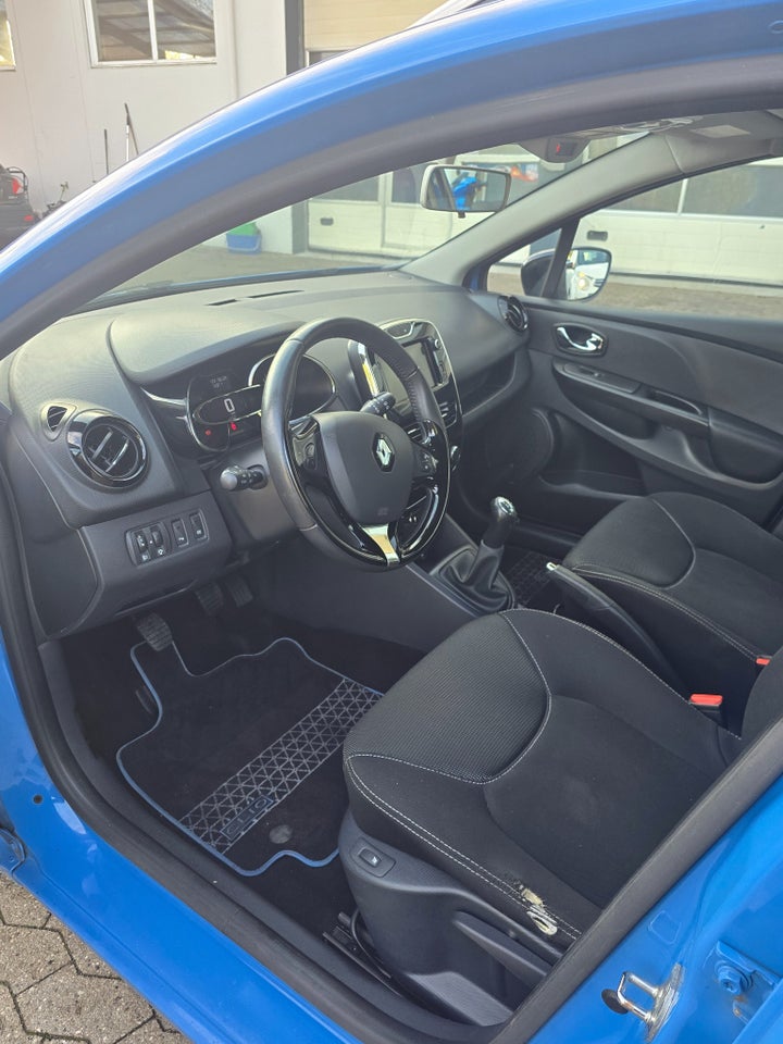 Renault Clio IV 0,9 TCe 90 Expression Sport Tourer 5d