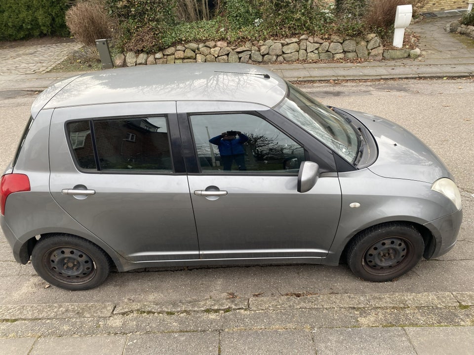 Suzuki Swift 1,3 GL-A 5d