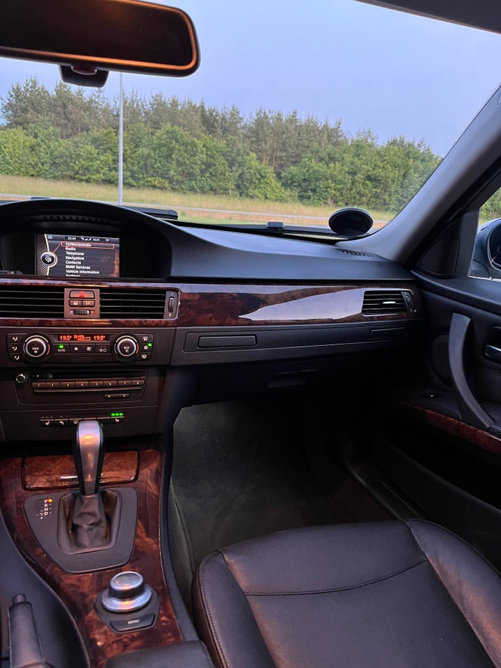 BMW 330i 3,0 Steptr. 4d