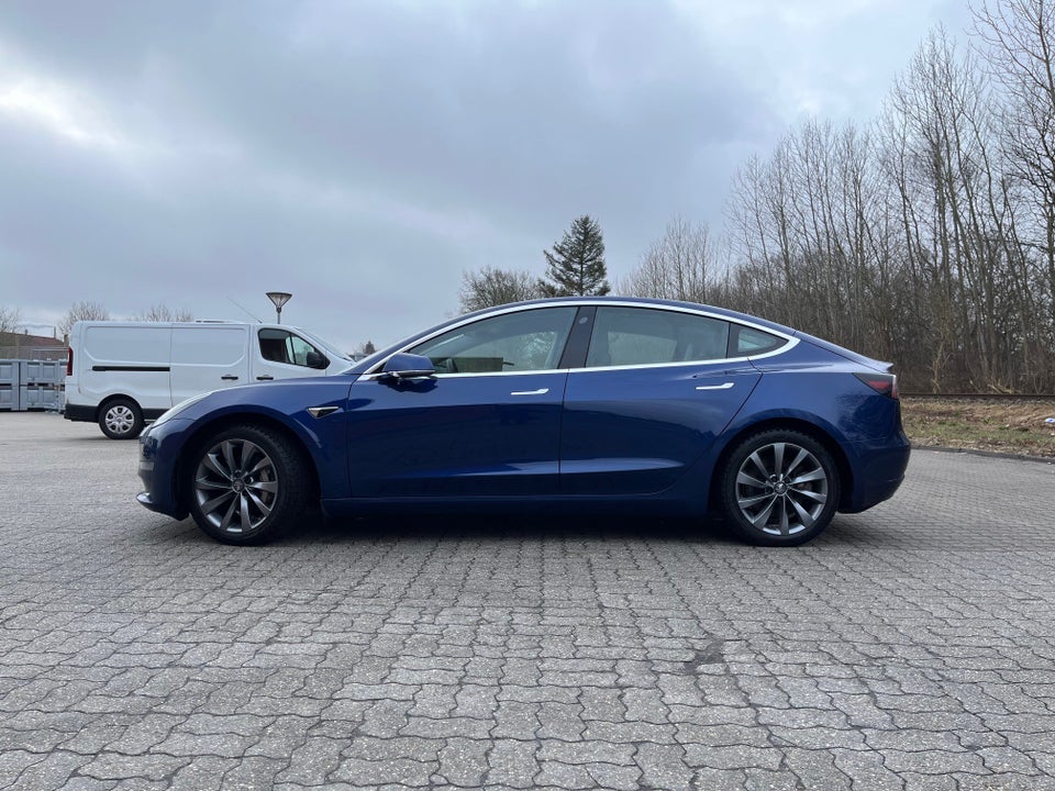Tesla Model 3 Long Range RWD 4d