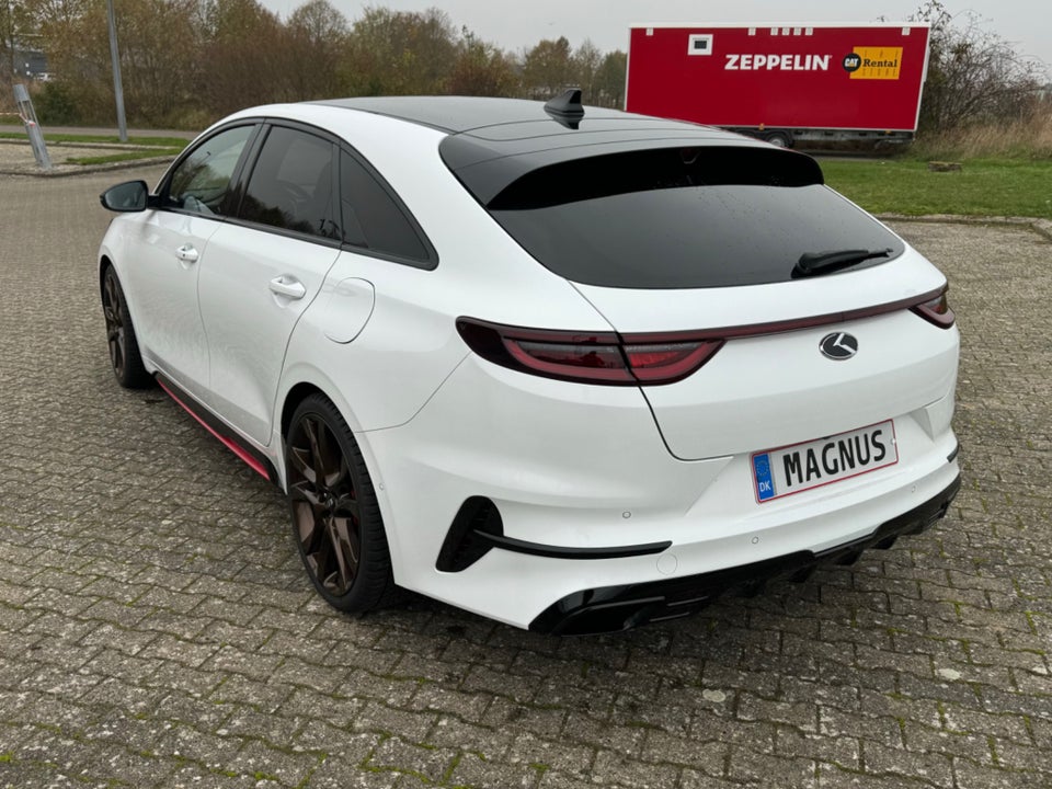 Kia ProCeed 1,6 T-GDi GT DCT 5d