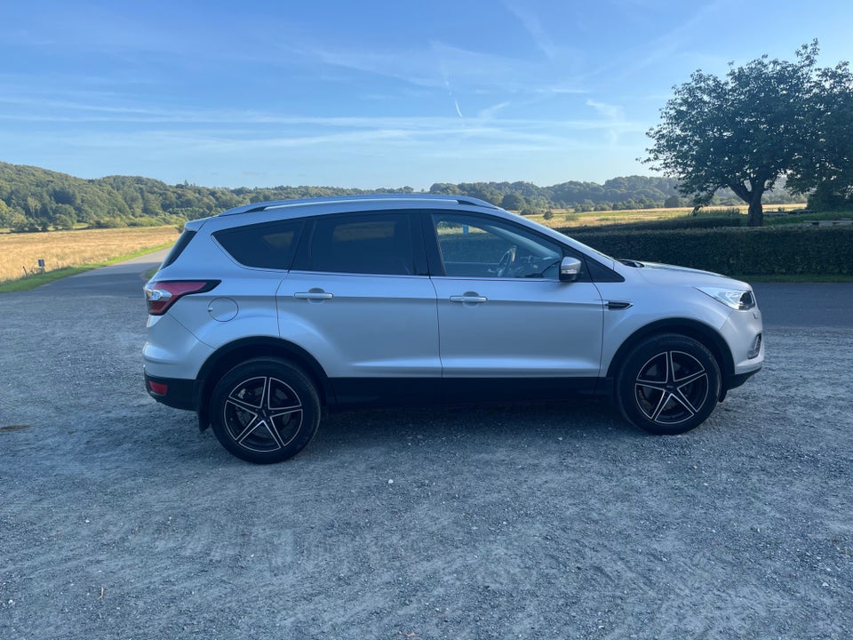 Ford Kuga 1,5 SCTi 176 Titanium aut. AWD 5d