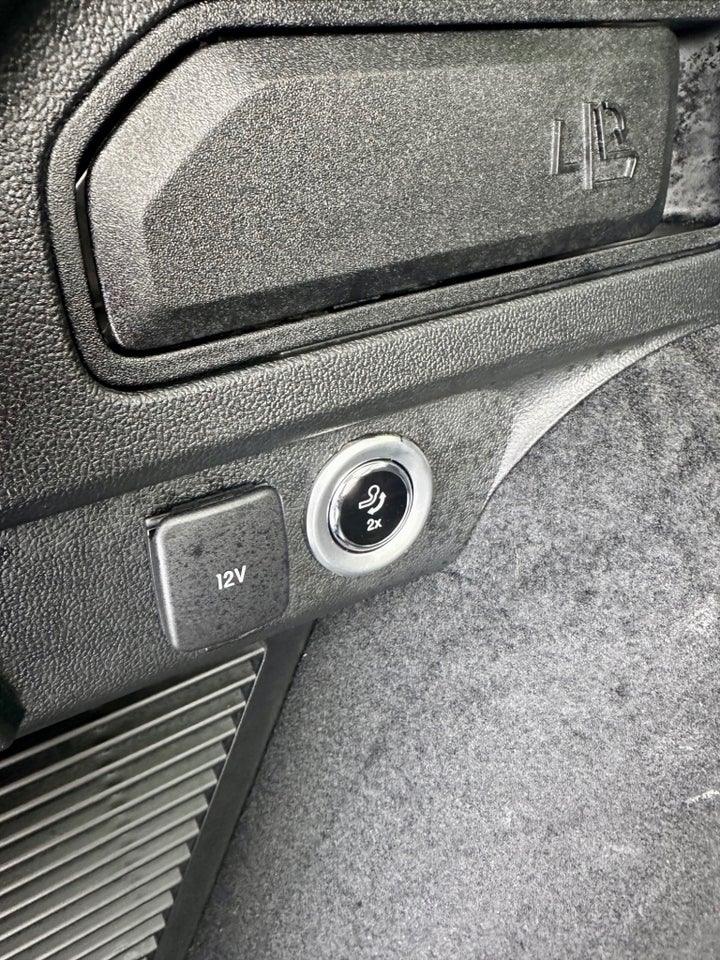 Ford Kuga 2,5 PHEV Vignale CVT 5d