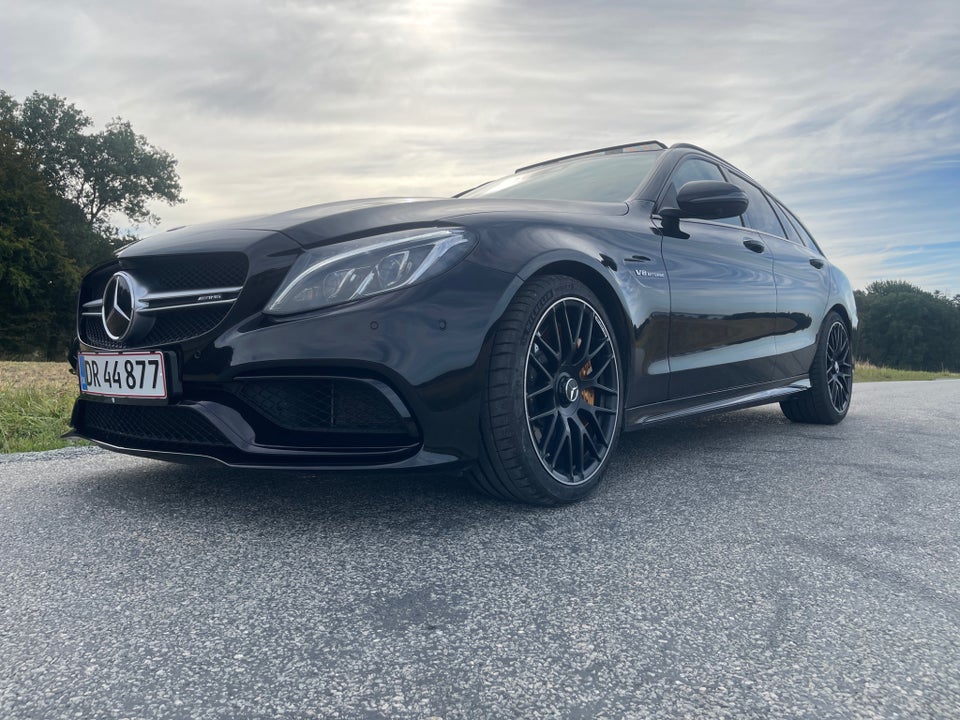 Mercedes C63 4,0 AMG stc. aut. 5d