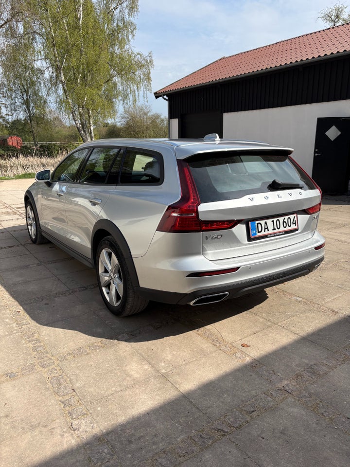 Volvo V60 CC 2,0 D4 190 aut. AWD 5d