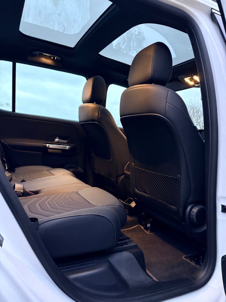 Mercedes EQB300 Progressive Advance 4Matic 5d