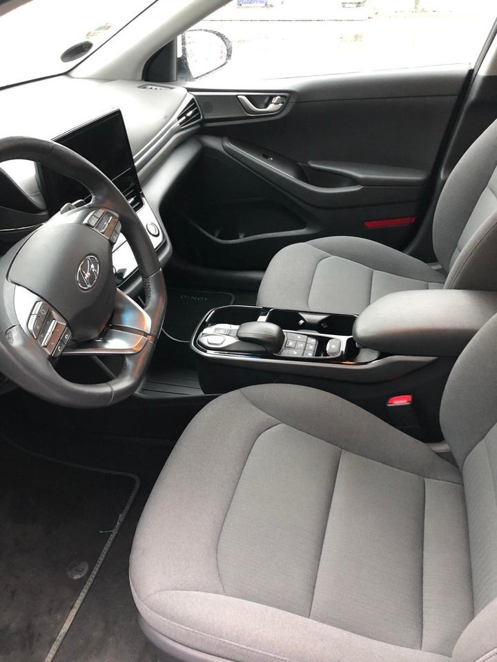 Hyundai Ioniq 40 EV Trend 5d