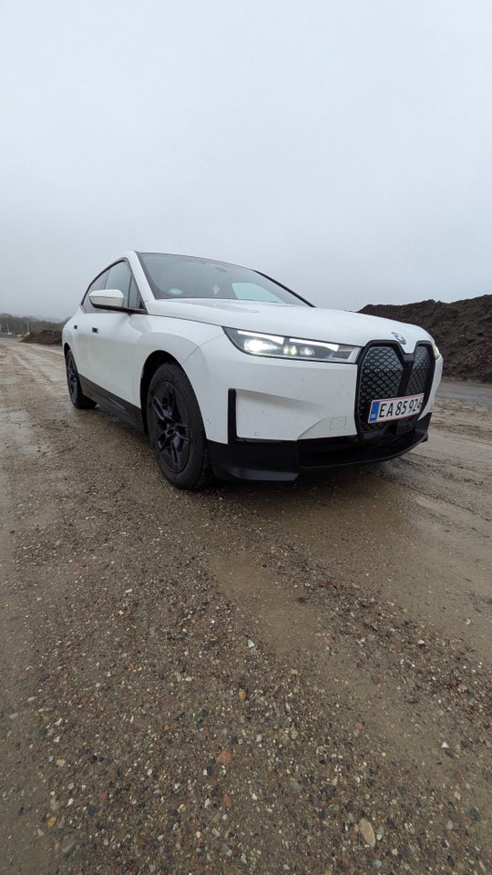 BMW iX xDrive40 5d