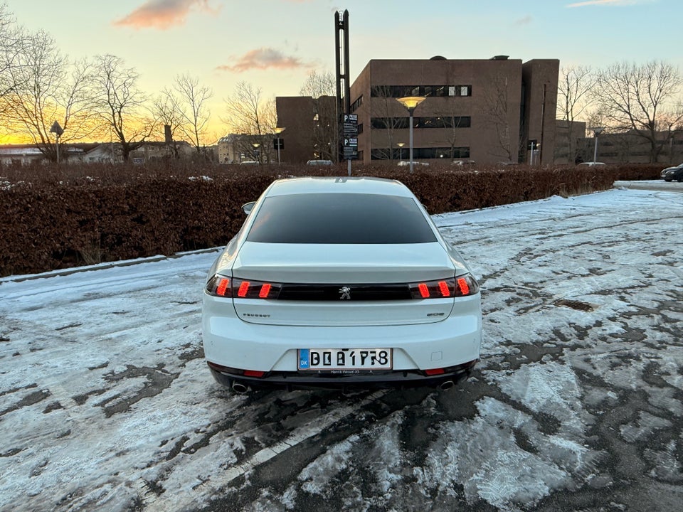 Peugeot 508 1,6 Hybrid Allure Pack EAT8 5d