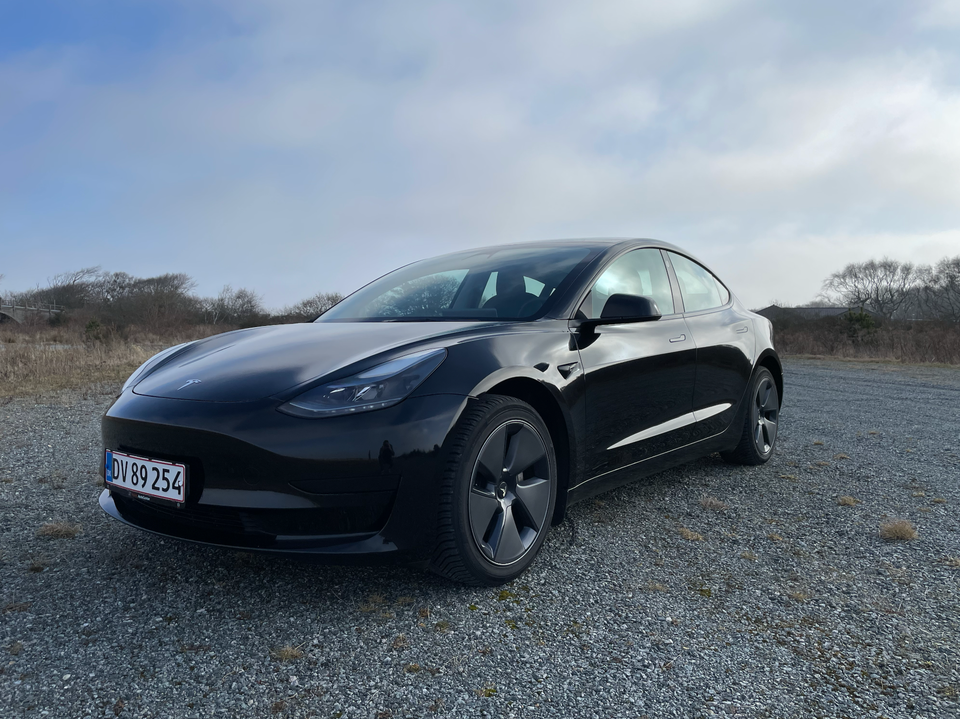 Tesla Model 3 RWD 4d