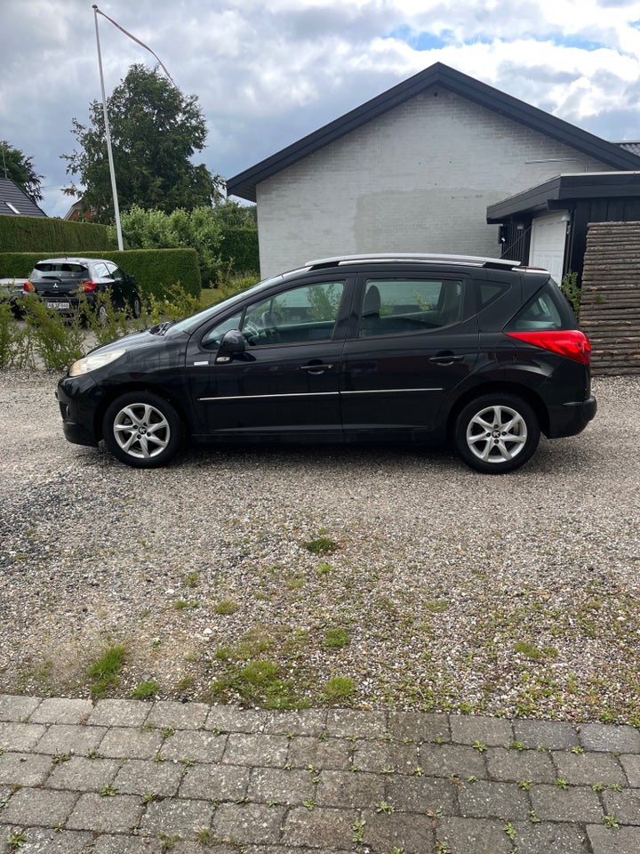 Peugeot 207 1,4 VTi Premium SW 5d
