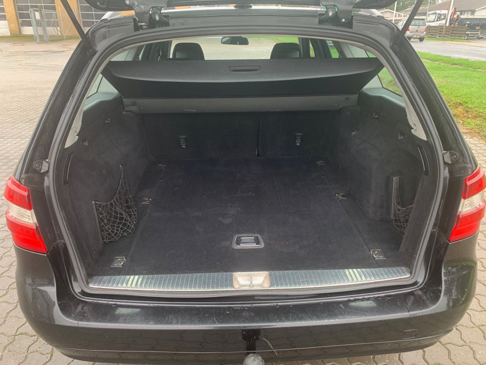 Mercedes E200 2,2 CDi stc. aut. BE 5d