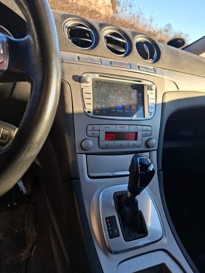 Ford S-MAX 2,0 TDCi 140 Titanium aut. 5d