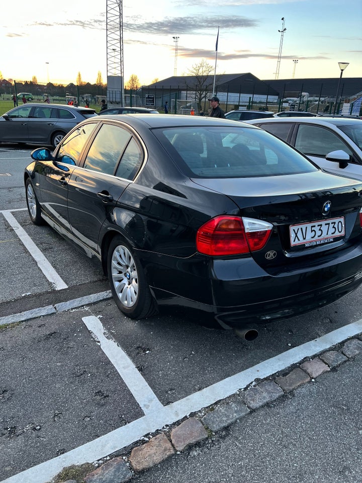 BMW 318i 2,0  4d