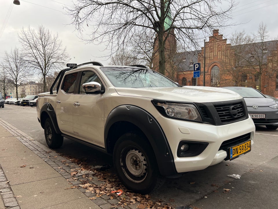 Nissan Navara 2,3 dCi 190 Db.Kab N-Connecta aut. 4d