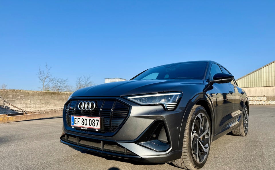 Audi e-tron 55 S-line quattro 5d