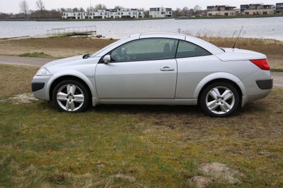 Renault Megane II 1,6 110 Comfort CC 2d