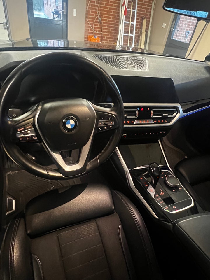 BMW 330i 2,0 Sport Line aut. 4d
