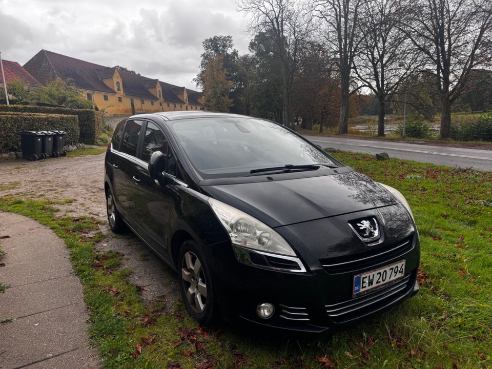 Peugeot 5008 2,0 HDi 150 Premium 7prs 5d